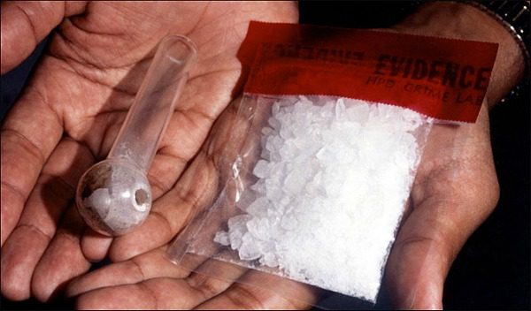 Crystal meth and pipe