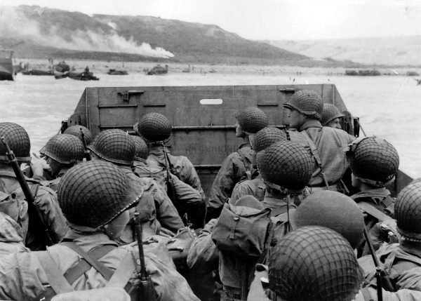 Soldiers landing on Omaha Beach