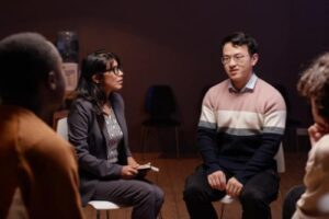 people work together in a heroin addiction treatment program